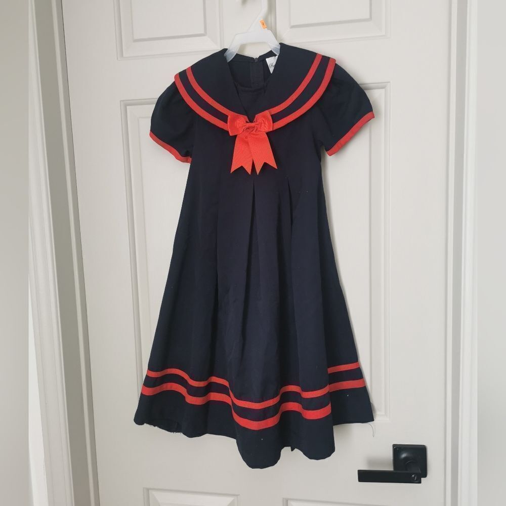 Rare editions dress size 8-9